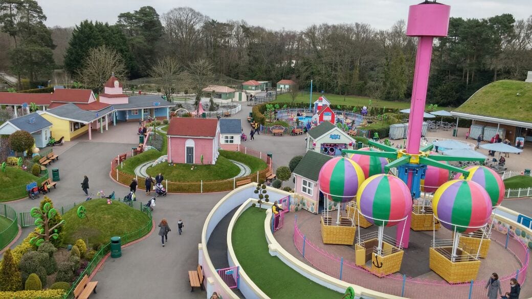 Peppa Pig world for toddlers. Lara Joanna Jarvis Peppa Pig world for toddlers. Lara Joanna Jarvis