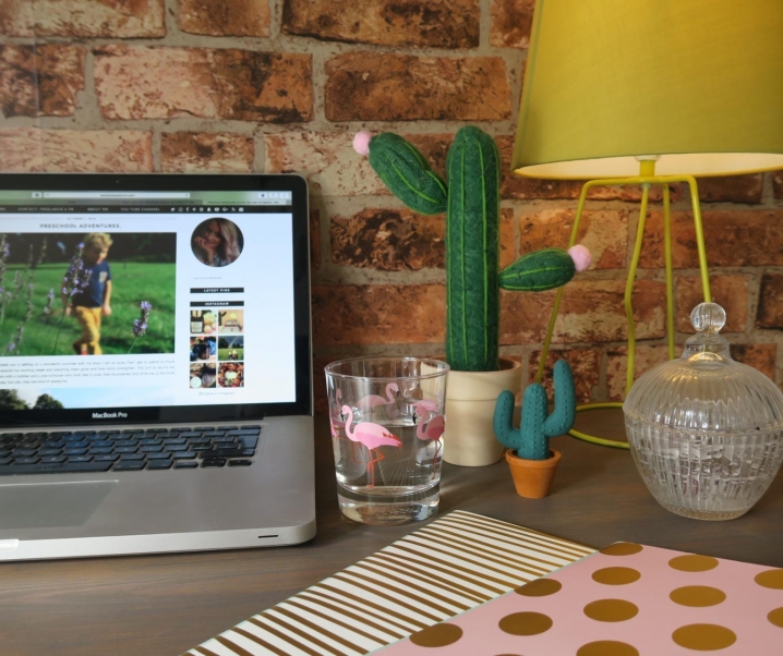 How To Start A Blog.