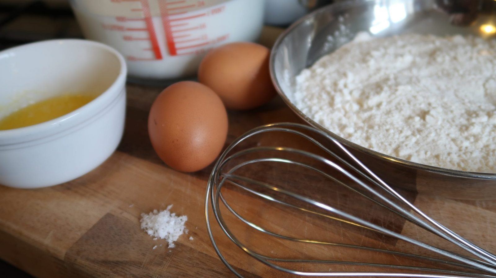HOW TO MAKE PANCAKES! Lara Joanna Jarvis