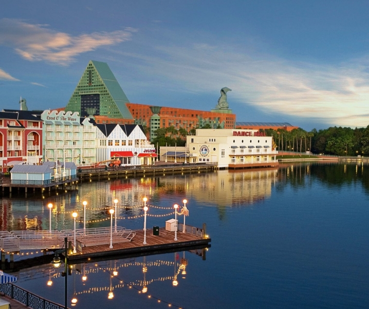Booking Disney Dining at 180 Days Out – 2019 Free Disney Dine Now Open!