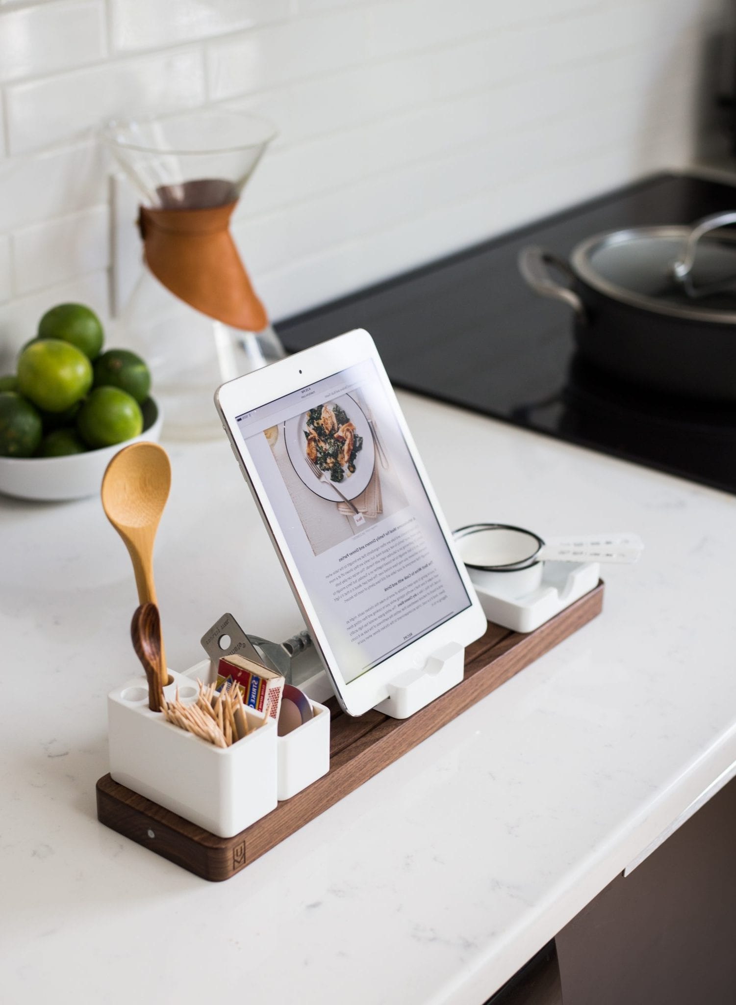 Encouraging Your Children to Learn to Cook Lara Joanna Jarvis Encouraging Your Children to Learn to Cook Lara Joanna Jarvis