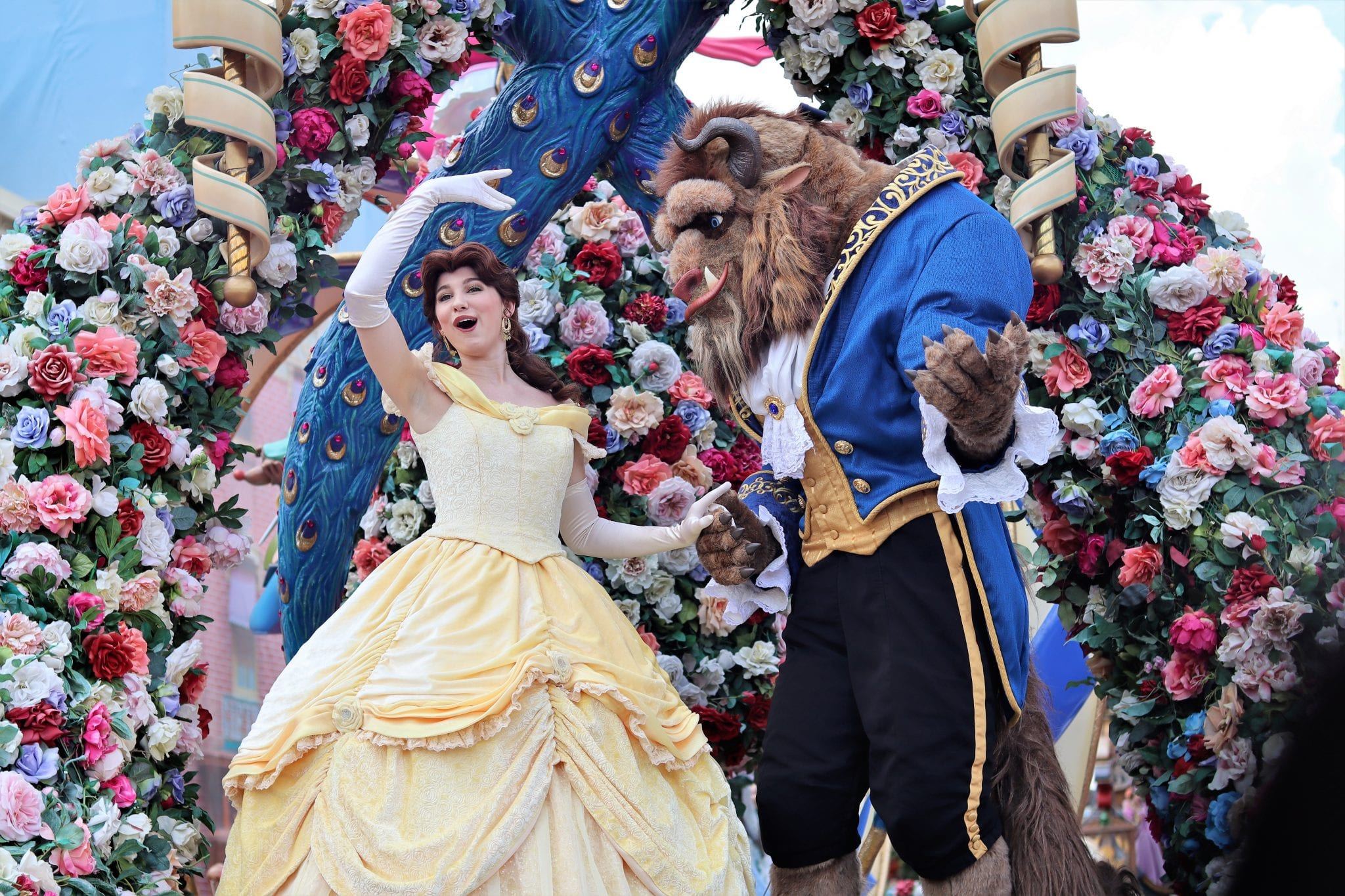 Top 10 Magic Kingdom Must Do's! | Walt Disney World Bucket List Lara Joanna Jarvis