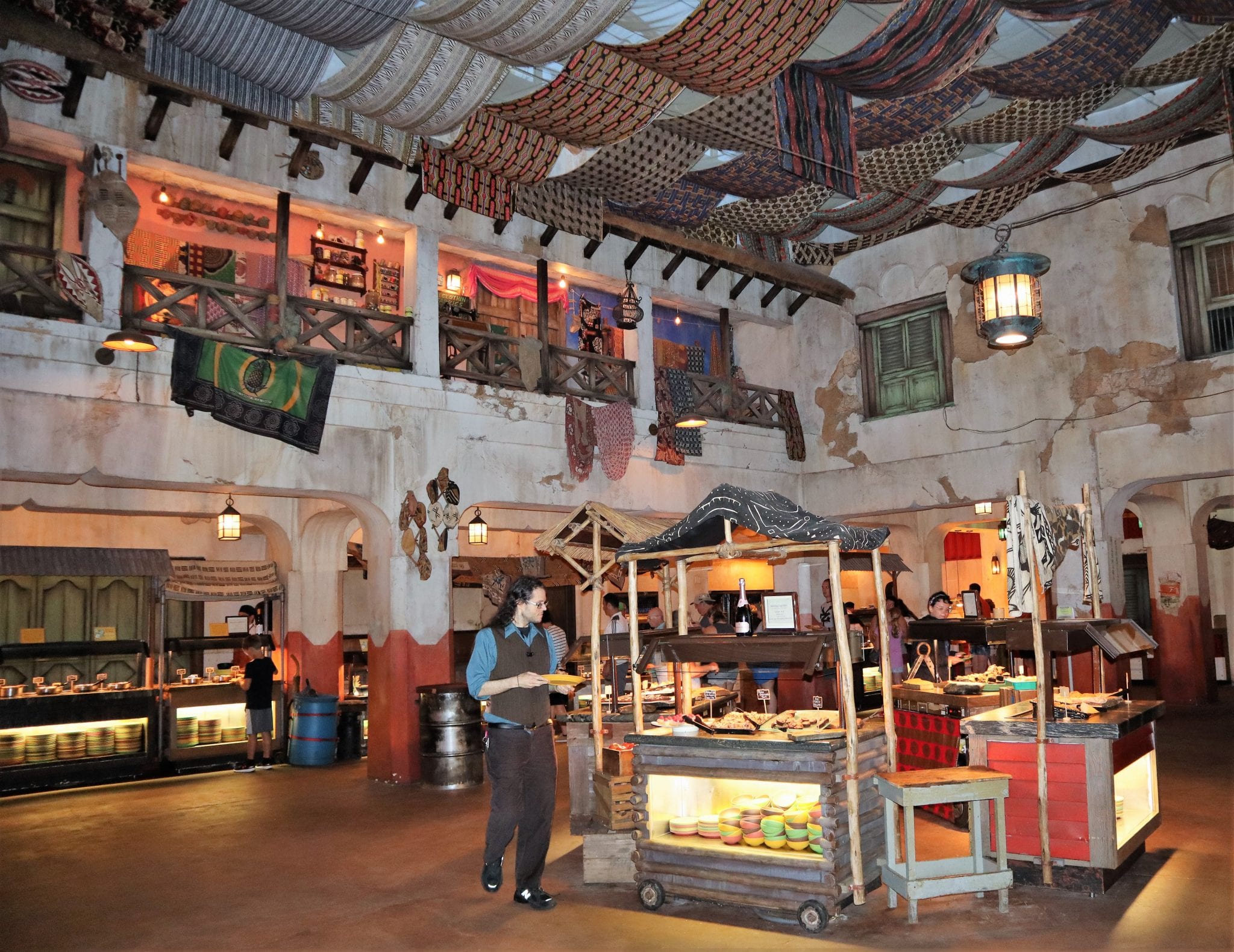 What Is The Best Age To Take Kids To Disney World? Young Family Travel Tips. Lara Joanna Jarvis