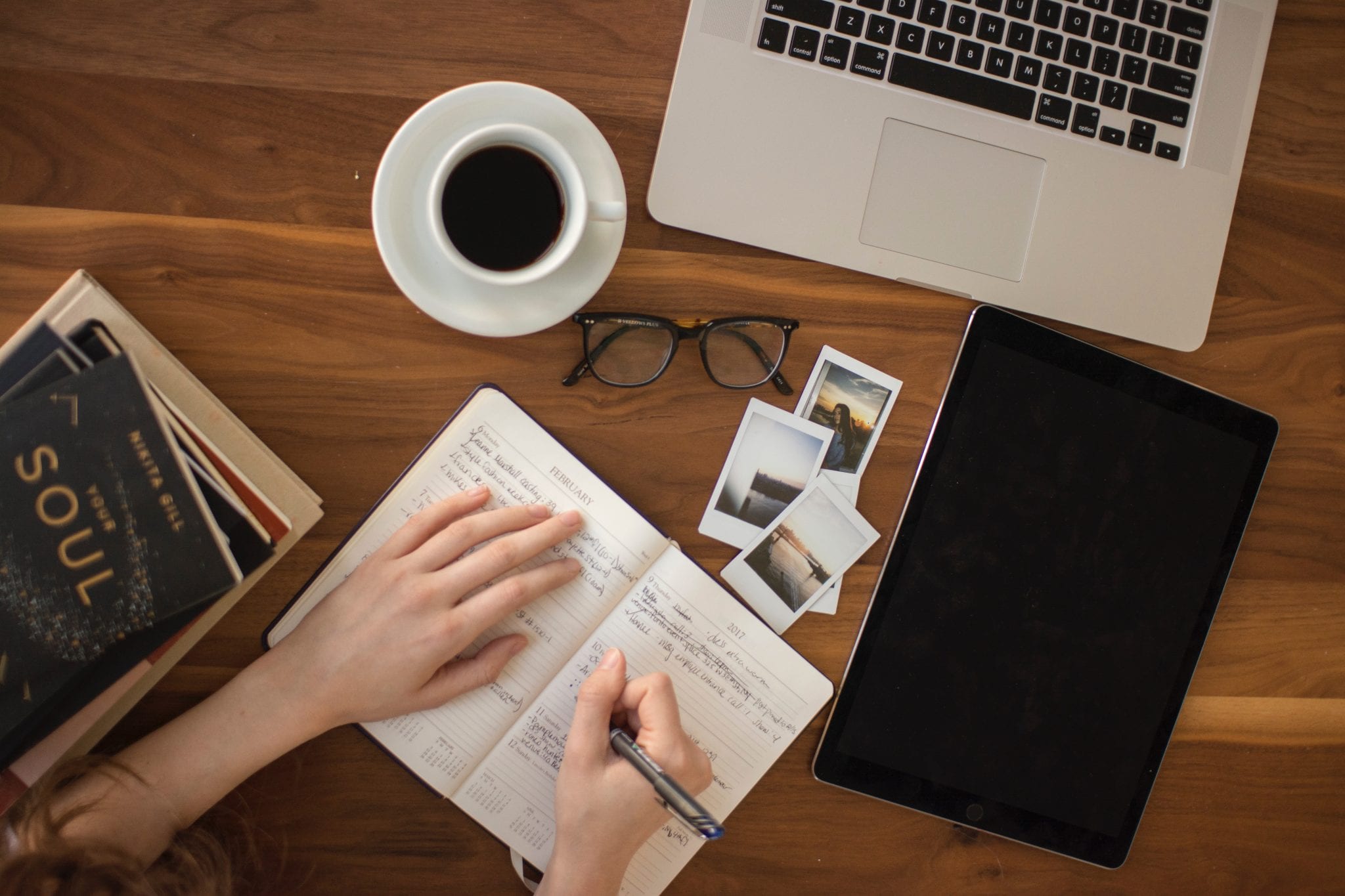 How To avoid Summer Holiday Burnout When You Work For Yourself. Lara Joanna Jarvis