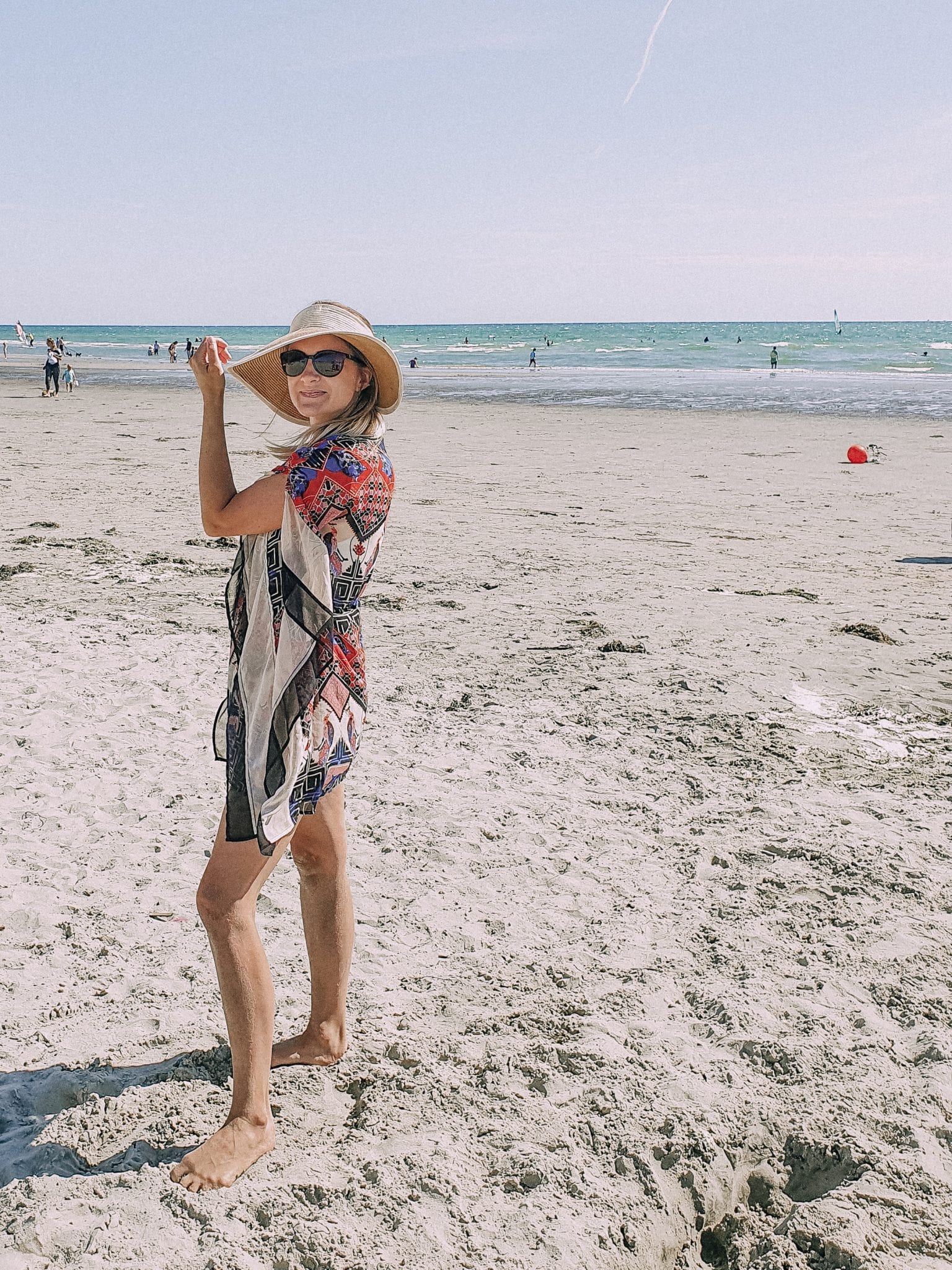 Best UK Holidays; Affordable Breaks Without Traveling Abroad. Lara Joanna Jarvis Best UK Holidays; Affordable Breaks Without Traveling Abroad. Lara Joanna Jarvis