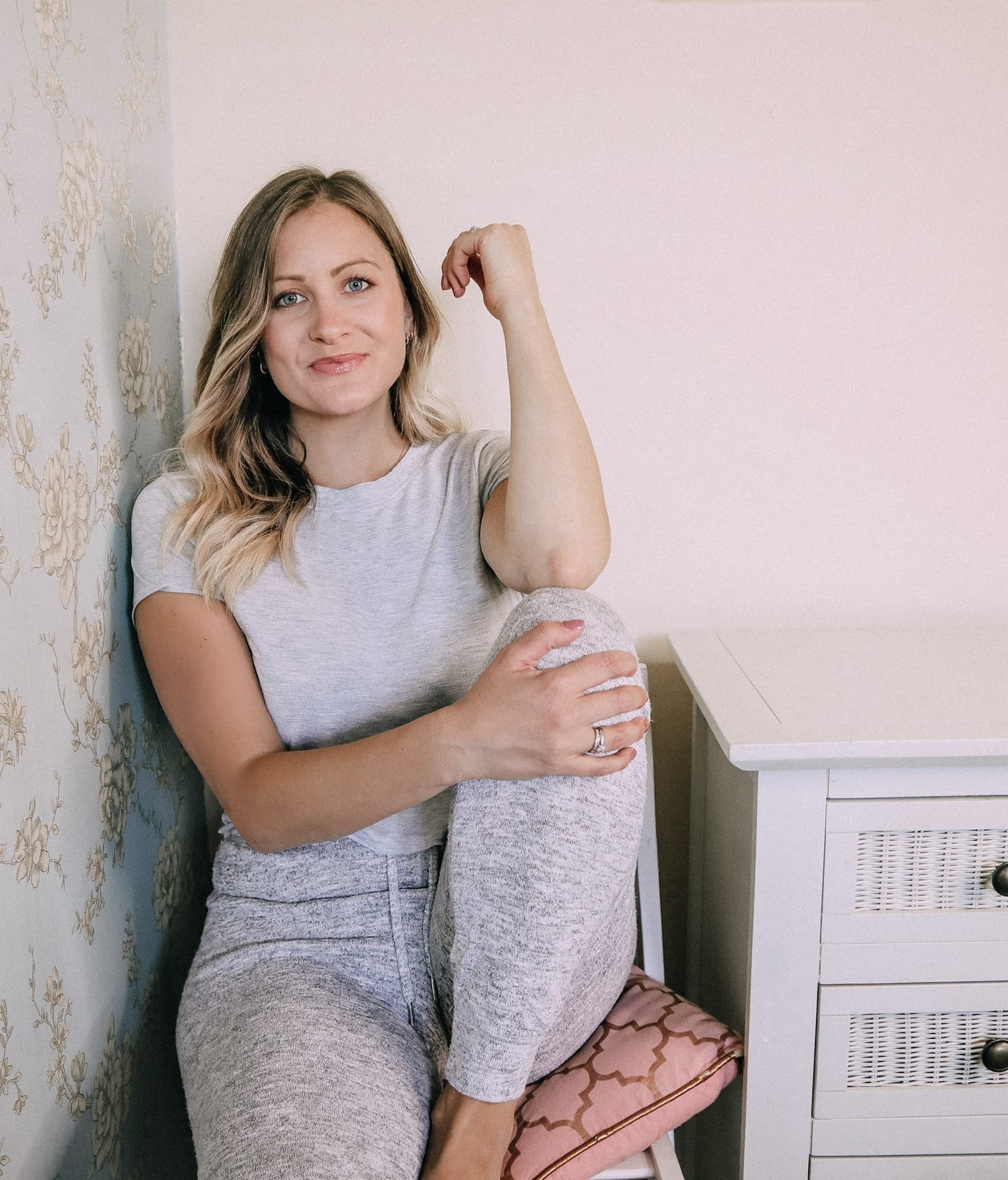 How To Keep Positive During Self Isolation & Lockdown. Lara Joanna Jarvis