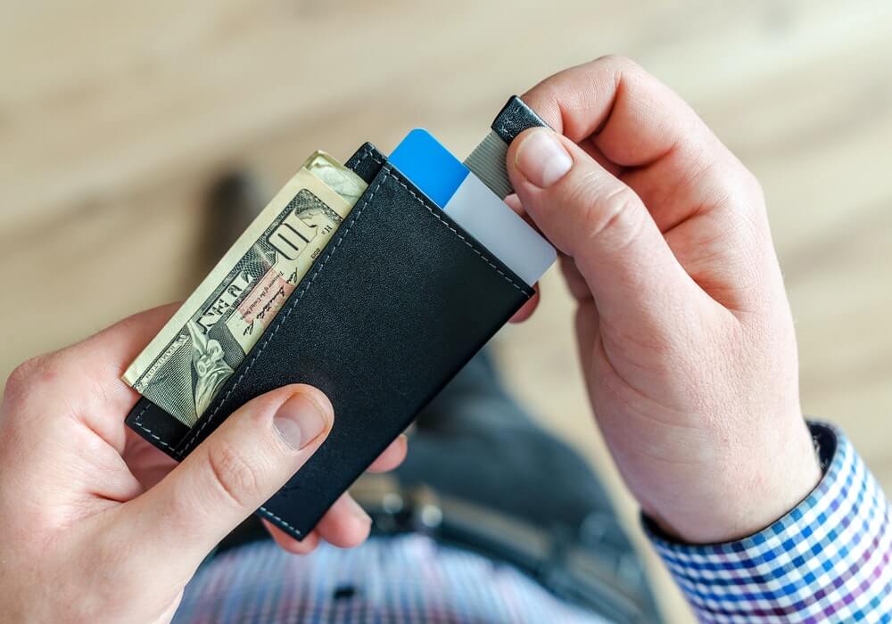 HOW TO SAVE MONEY? - Money Saving Tips for Beginners Lara Joanna Jarvis HOW TO SAVE MONEY? - Money Saving Tips for Beginners Lara Joanna Jarvis