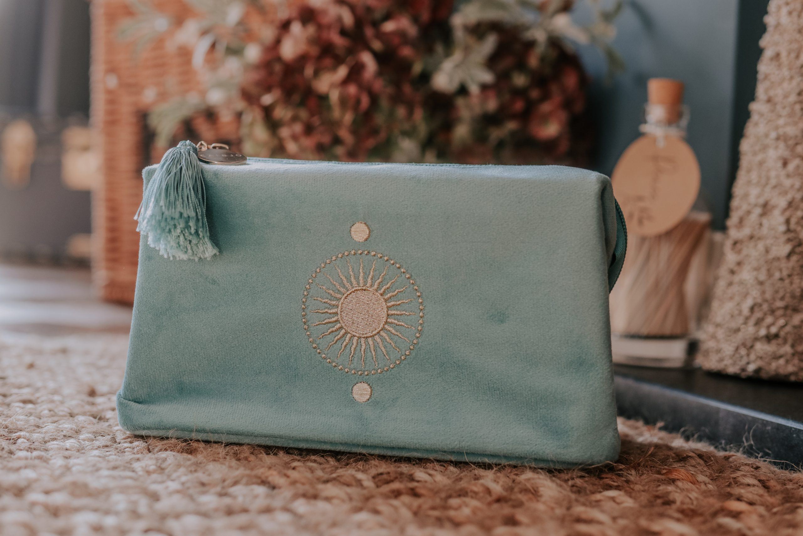 Best Christmas Gifts For All Budgets 2022. Christmas Gift Ideas. AD Lara Joanna Jarvis Best Christmas Gifts For All Budgets 2022. Christmas Gift Ideas. AD Lara Joanna Jarvis