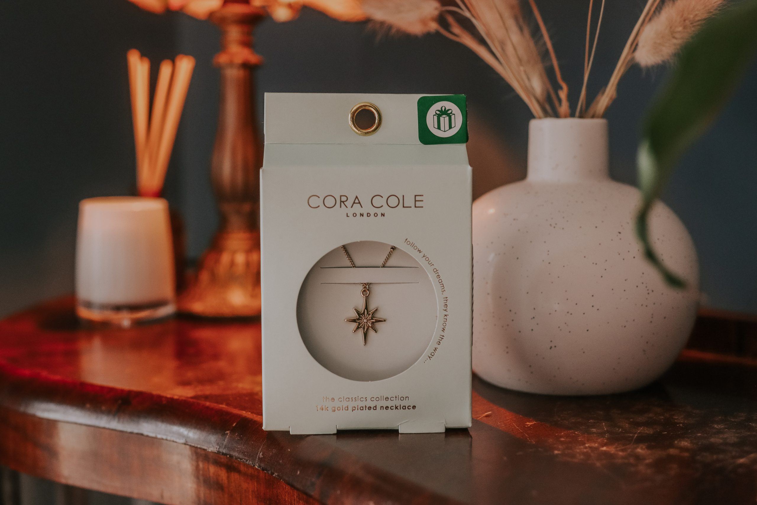 Best Christmas Gifts For All Budgets 2022. Christmas Gift Ideas. AD Lara Joanna Jarvis Best Christmas Gifts For All Budgets 2022. Christmas Gift Ideas. AD Lara Joanna Jarvis